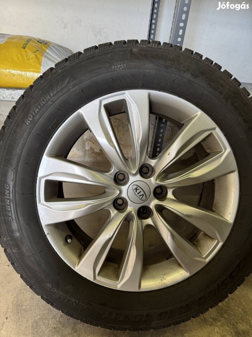 5x114,3 R18 alufelni szett,235/60 R18 téligumi 