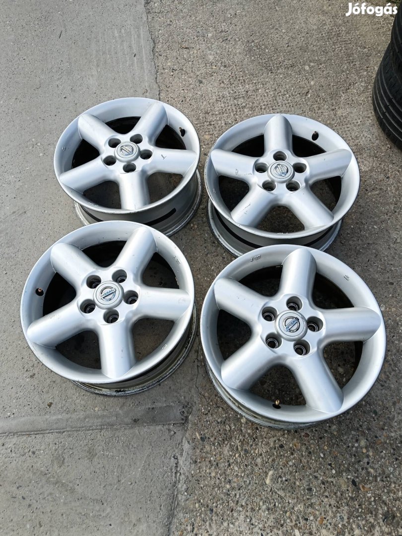 5x114.3 as 16" Gyári Nissan alufelni