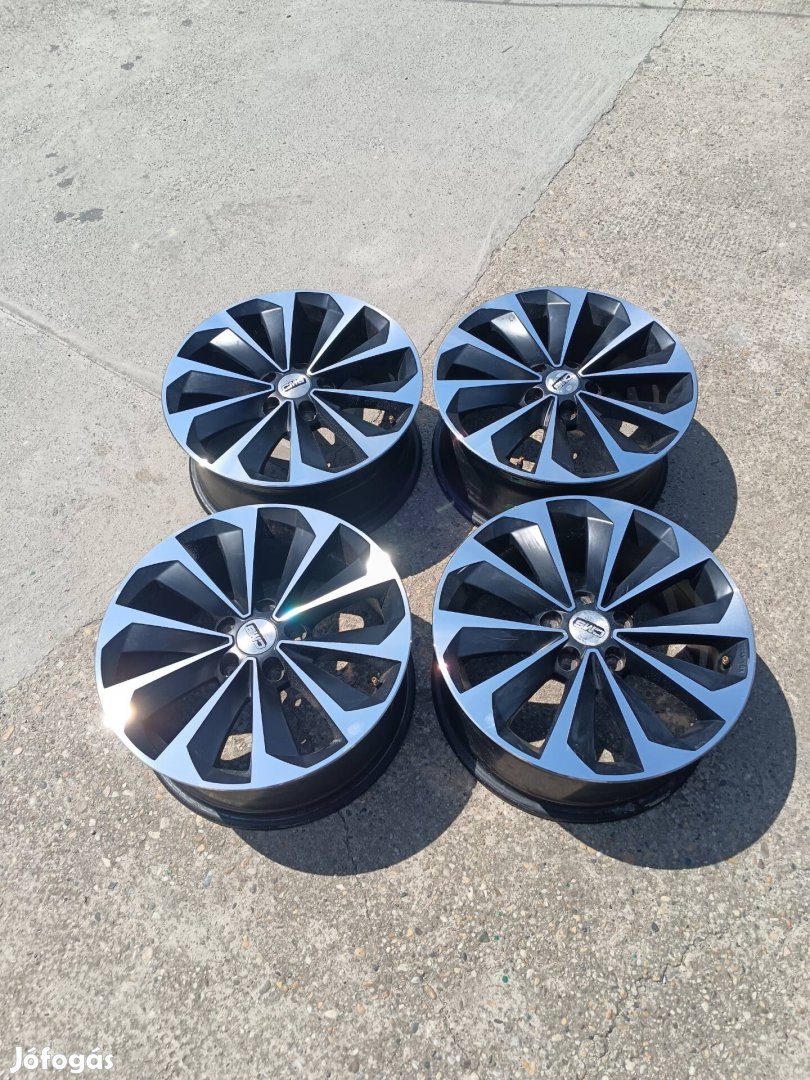 5x114.3 as 17" alufelni garnitúra 