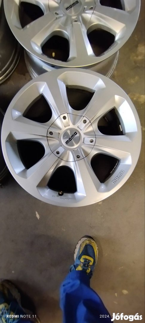 5x114.3 as r17 es momo alufelni.szett 