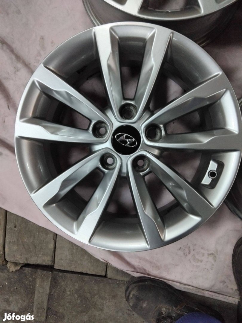 5x114,3 hyundai alufelni 16"-os