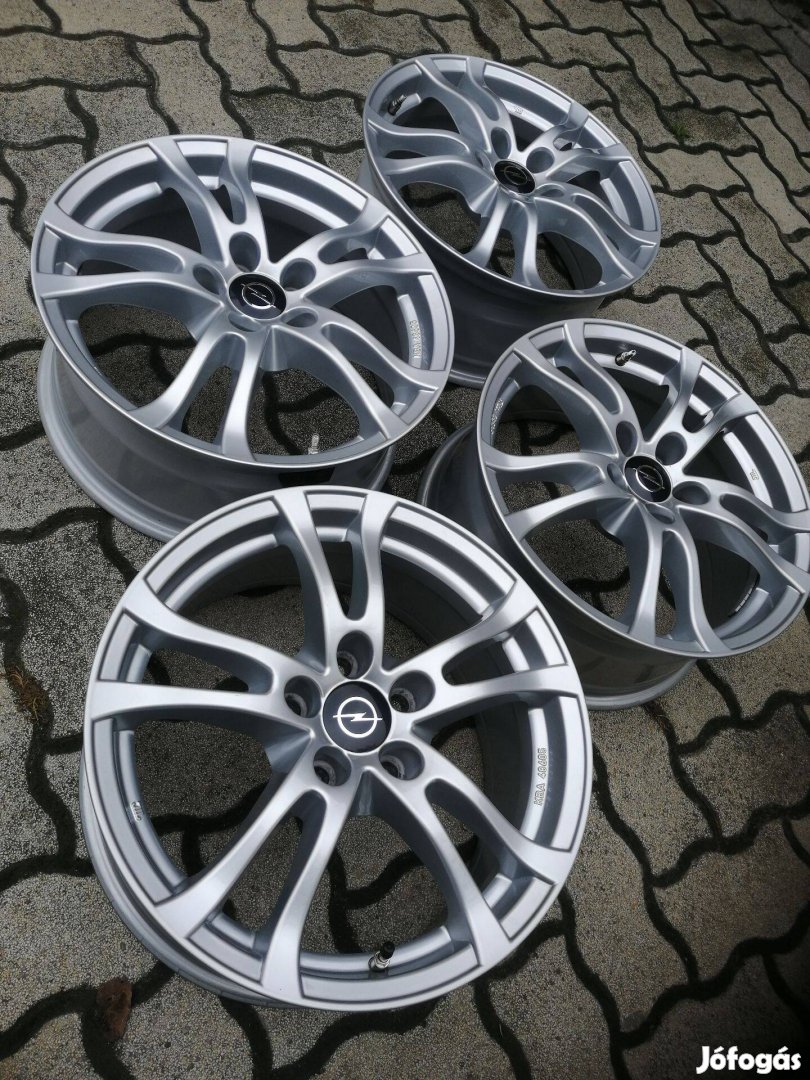 5x115 Opel Astra, Ampera, Antara, Zafira C 17" alufelni + Tpms