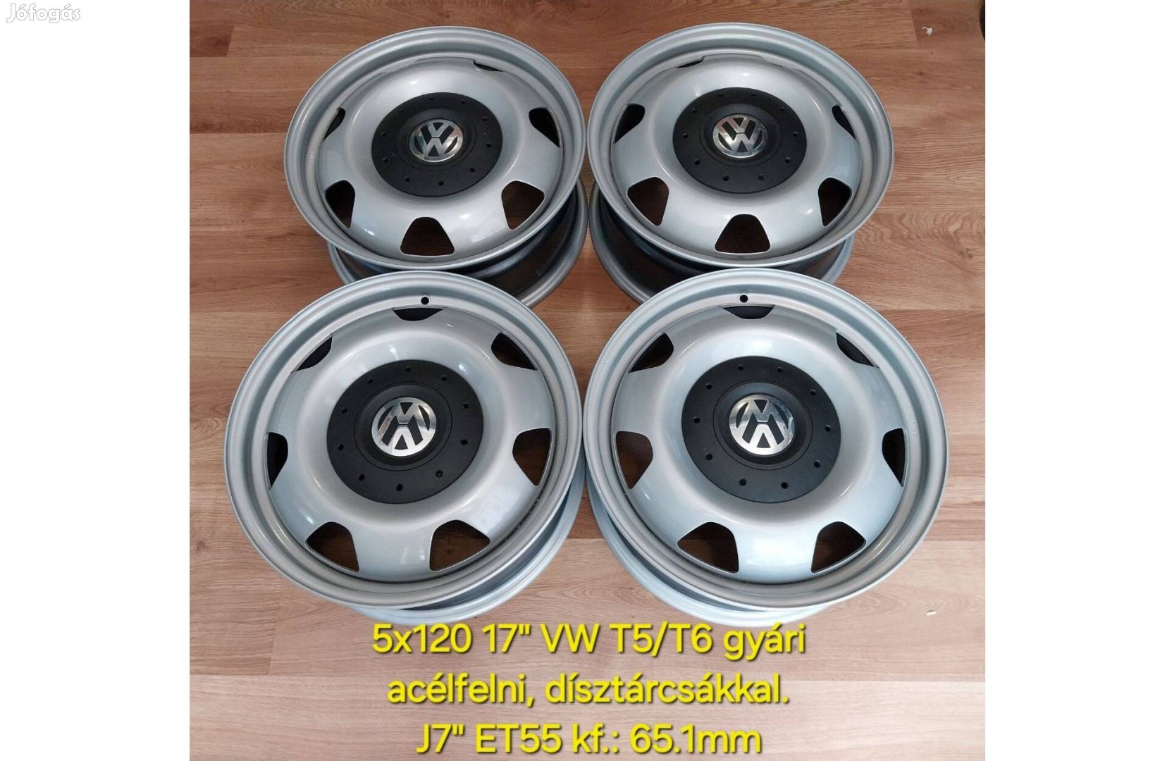 5x120 17" VW T5-T6 gyári lemezfelni garnitúra, dísztárcsákkal