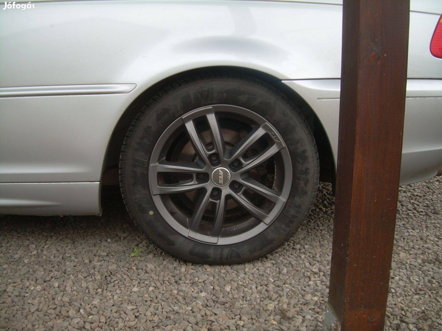 5x120 BMW 16 col alufelni nyári gumikkal