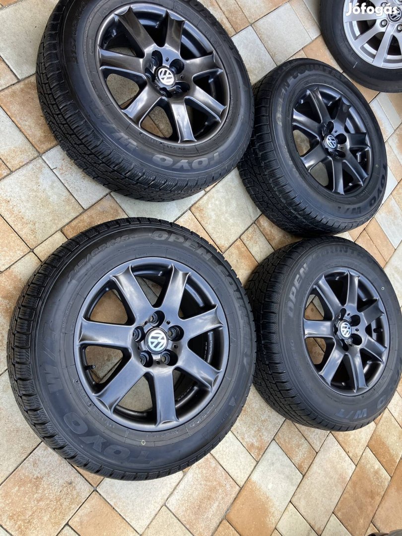 5x120 R16 komplett kerek téligumi