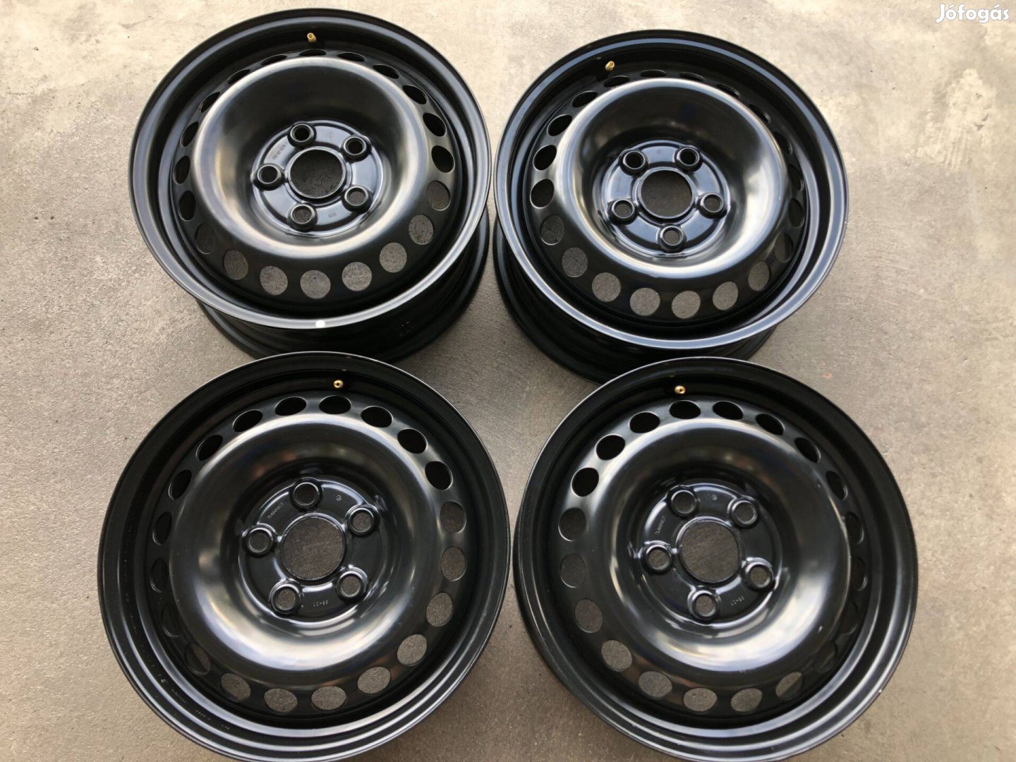 5x120 VW 16" T5 T6 komplett gyári lemez kerekek