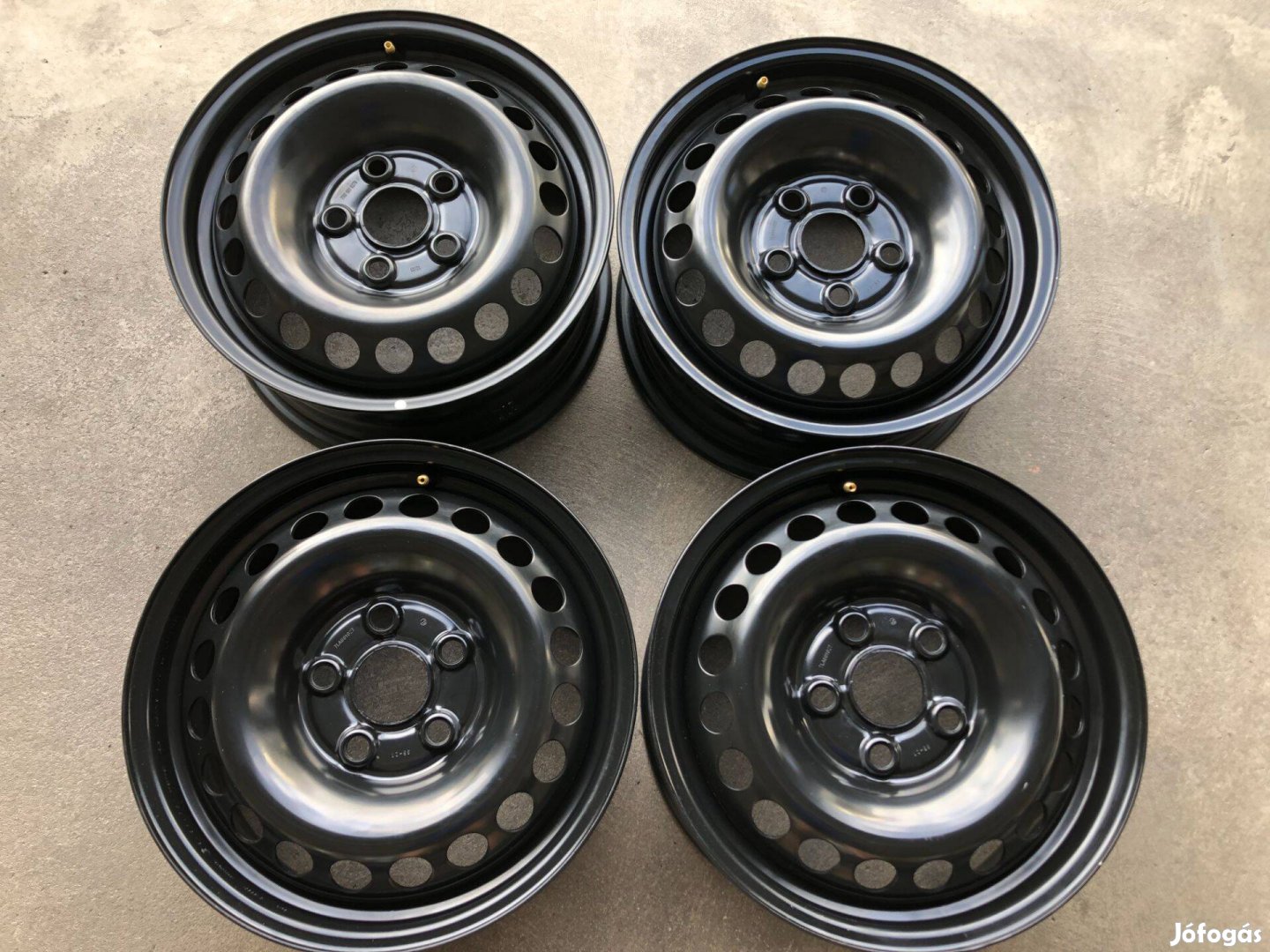 5x120 VW 16" T5 T6 komplett gyári lemez kerekek