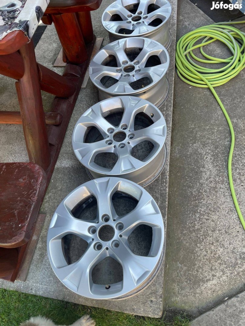 5x120 osztóra BMW X1 alufelnik 17" méretben olcsón