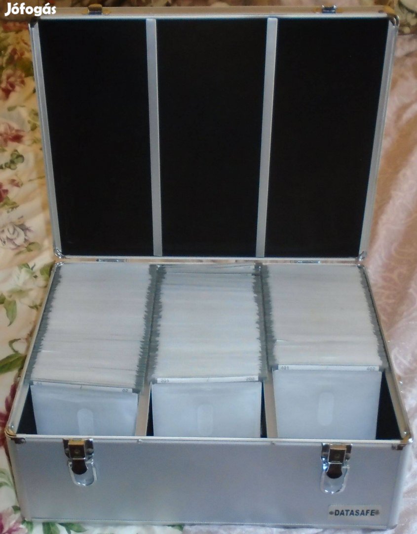 600 db-os CDDVD egyéb lemez tároló