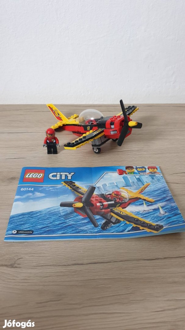 60144 Műrepülő lego city 