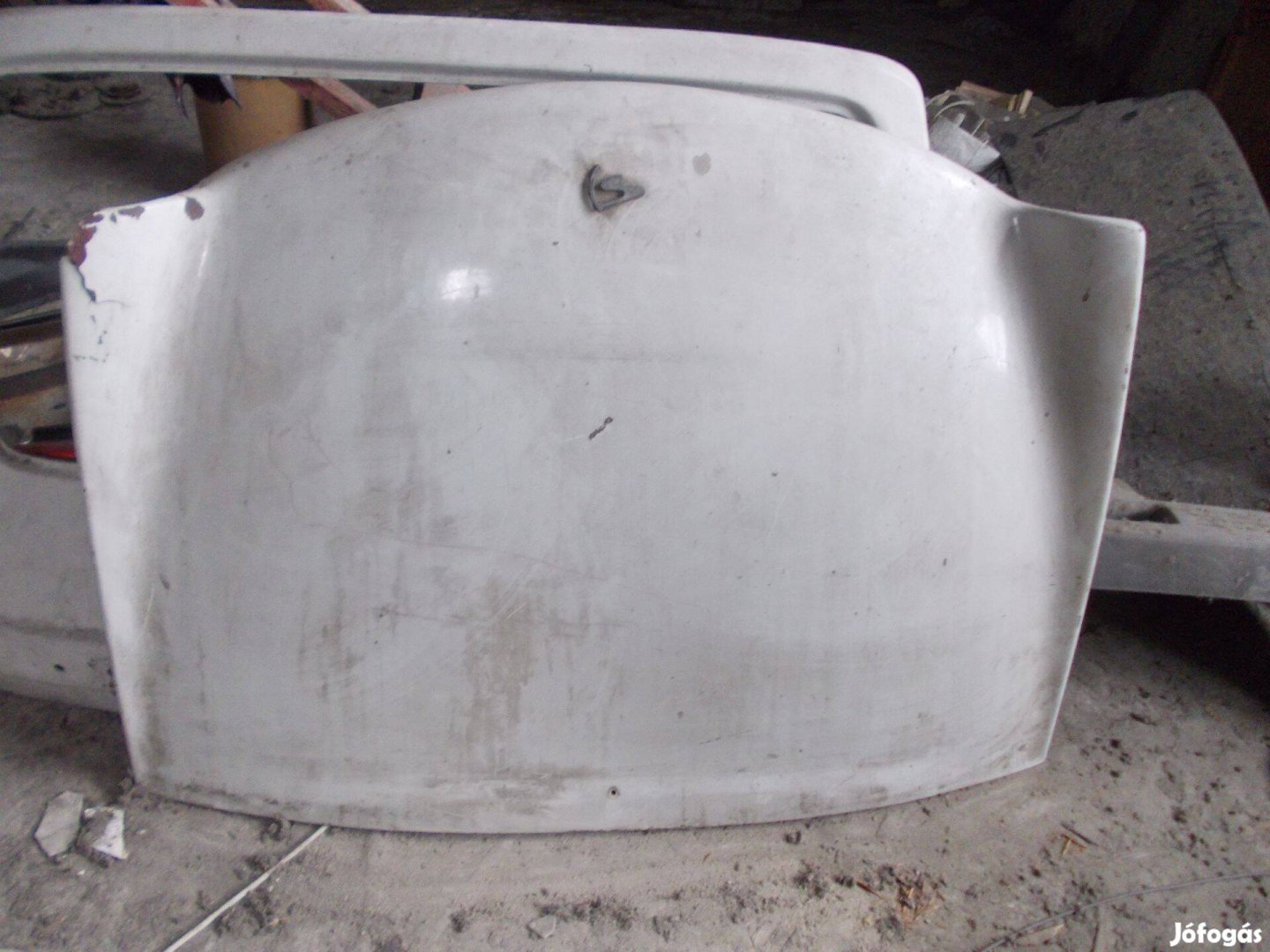 601-es Trabant Motorháztető