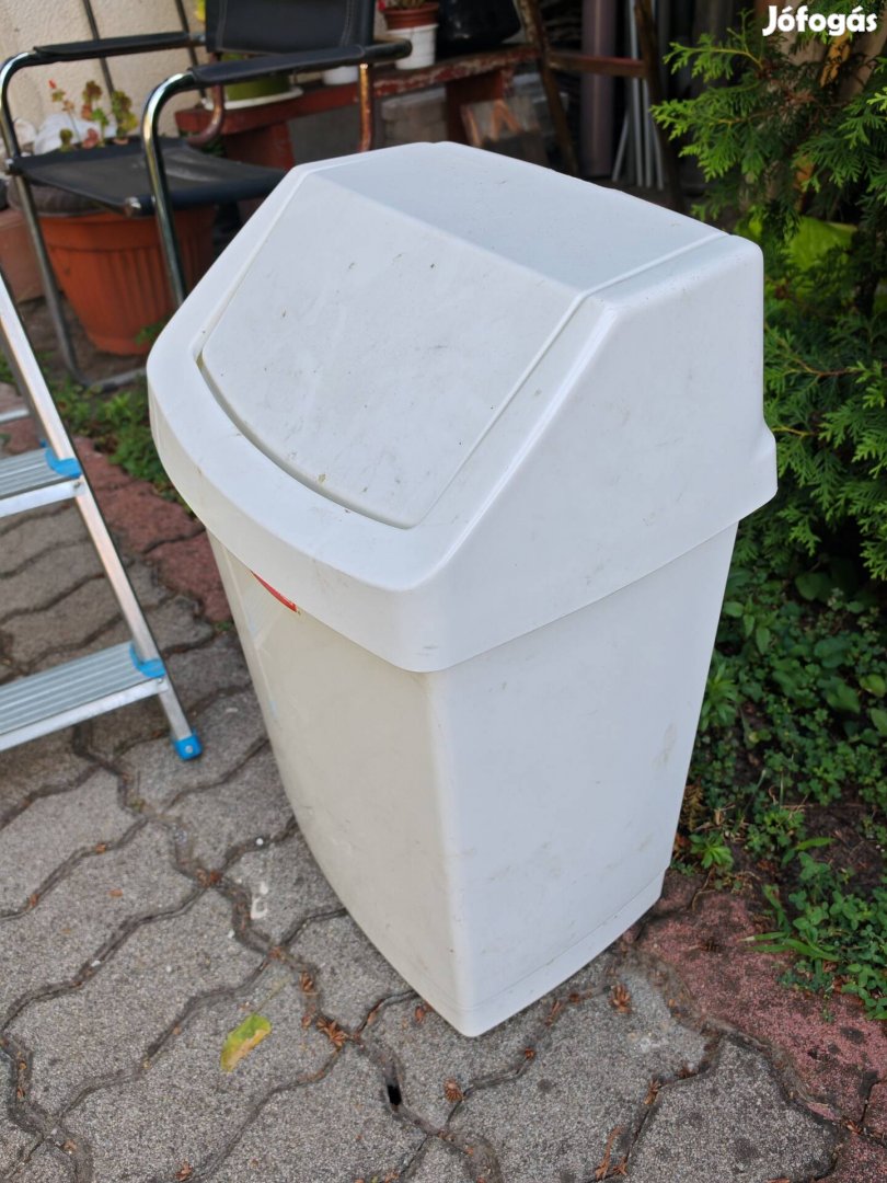 60 literes szemetes kuka eladó.