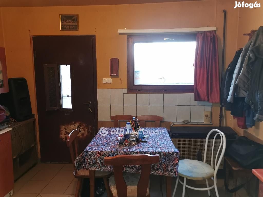 60 nm-es ház eladó Szekszárd