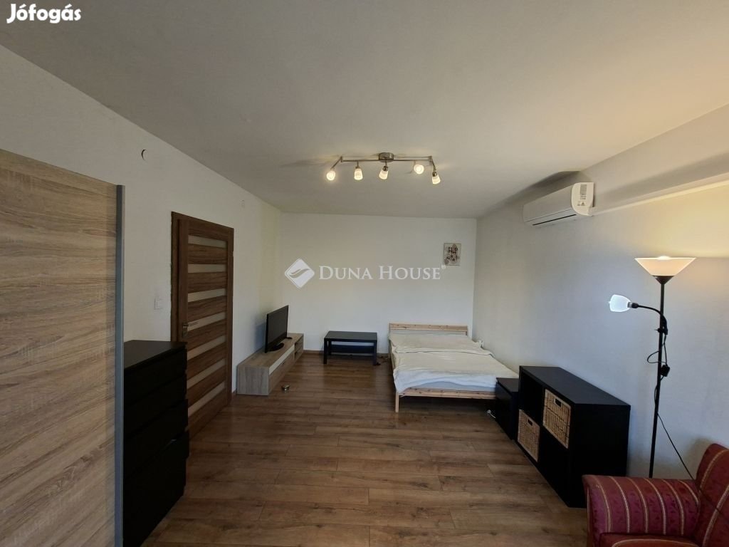 60 nm-es lakás eladó Szeged