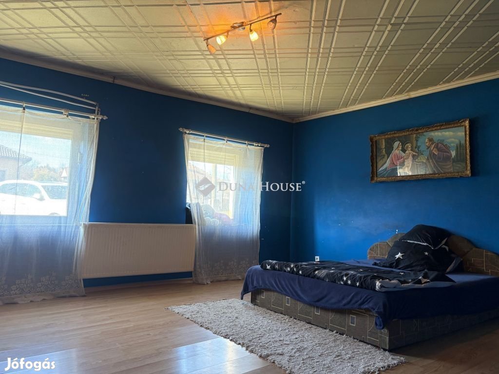 61 nm-es ház eladó Enying