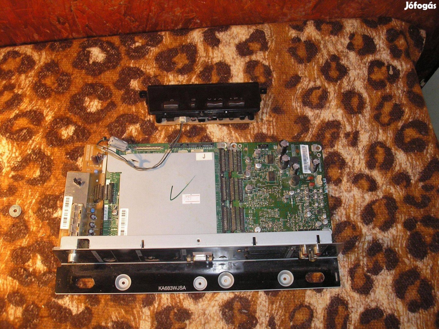 6201 Sharp LC32SA1E mainboard szett Qpwbfd604Wjn4 XD890Wjn3