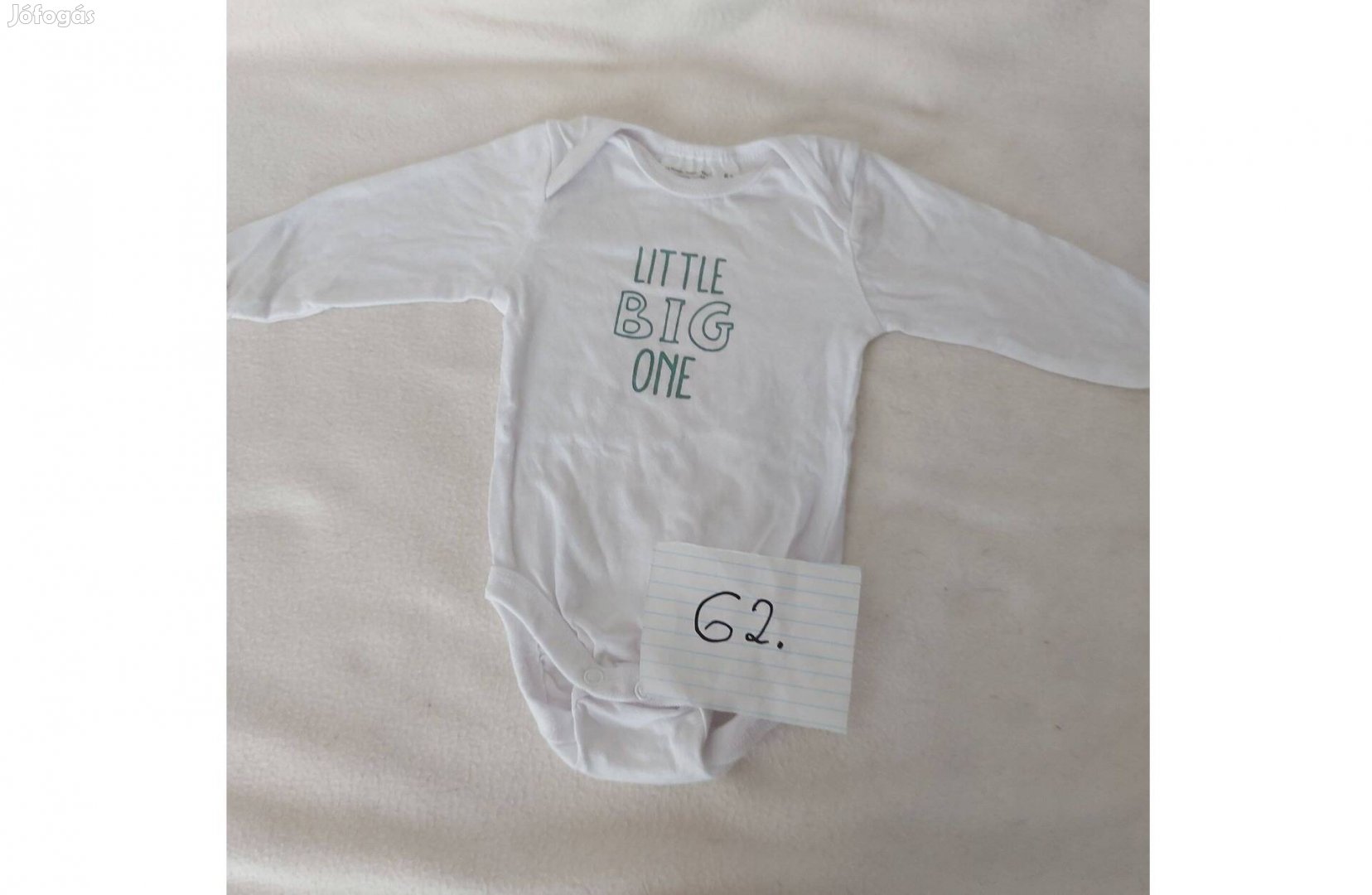 62-es méretű kisfiú hosszúujjú body