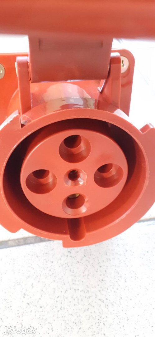 63 A 4 pólusú felületre szerelhető ipari csatlakozóaljzat