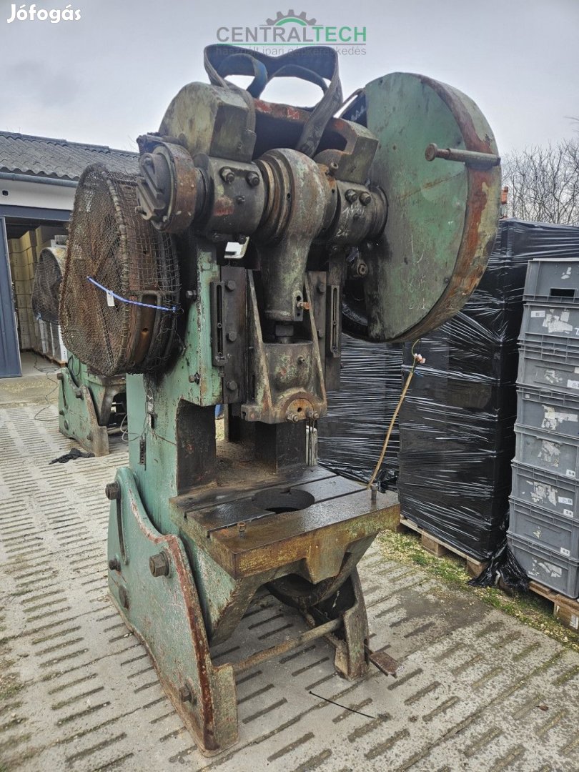 63 tonnás excenterprés DIGÉP SD63 excenter présgép