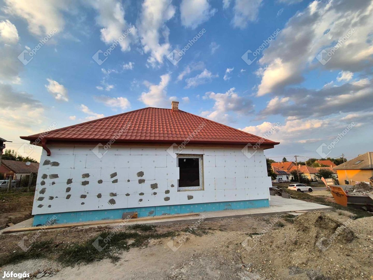 64 nm-es ház eladó Gomba