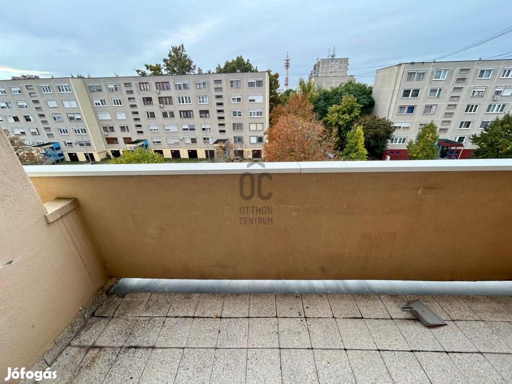 64 nm-es lakás eladó Cegléd