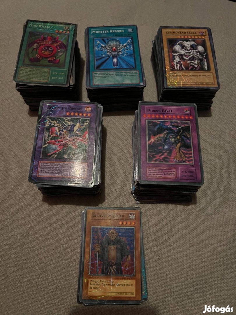 658 db Angol (Yugioh) Yu-Gi-Oh kártya egyben