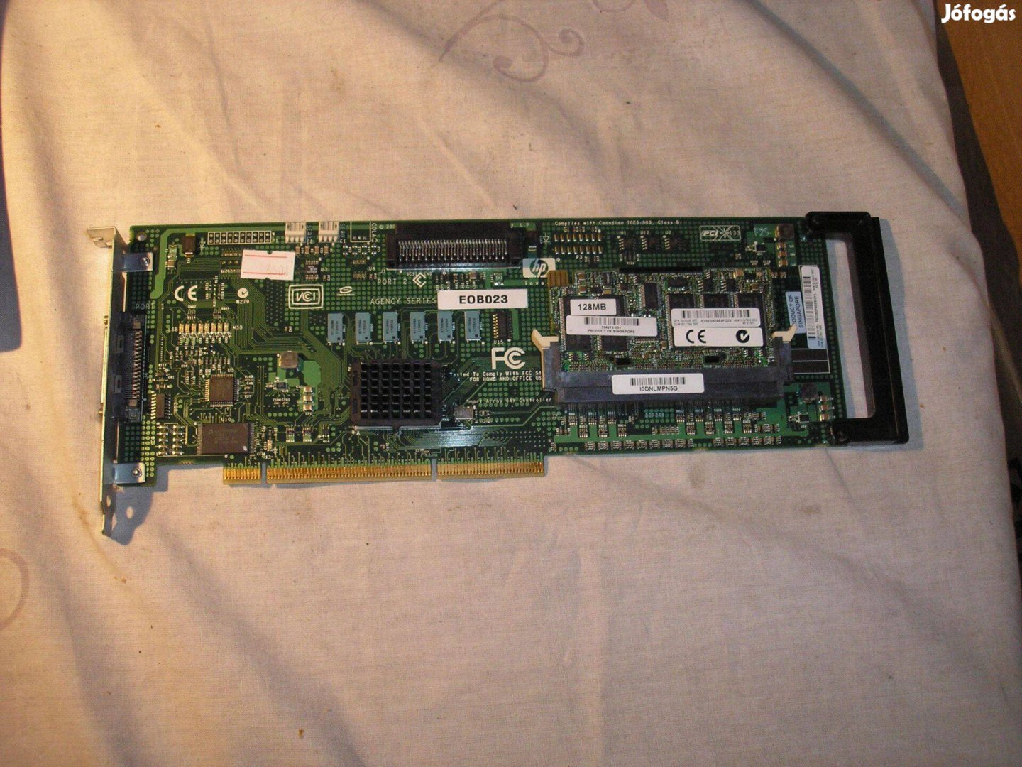 6604 HP szerver Ultra 320 SCSI vezérlőkártya 68pin 128mb cache 305415-