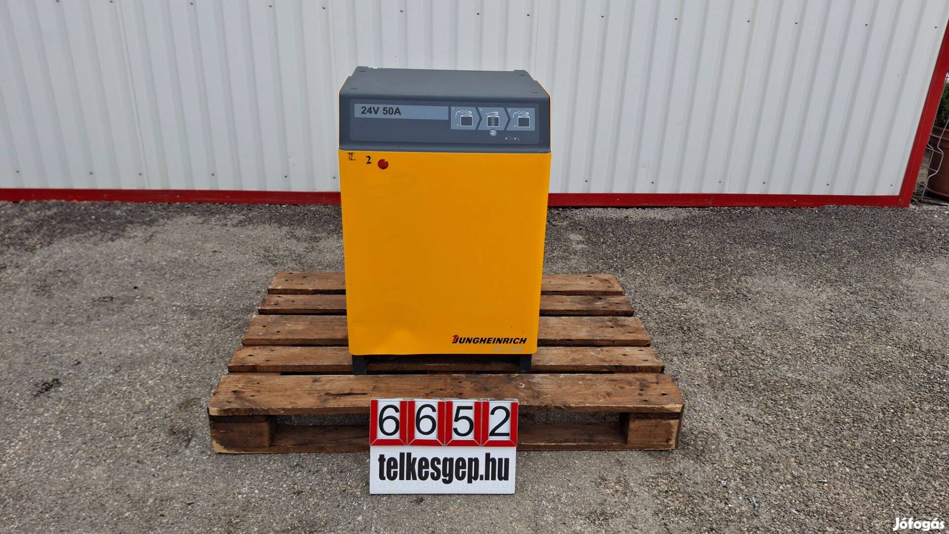 6652 - Akkumulátor töltő Jungheinrich 24V, 50A