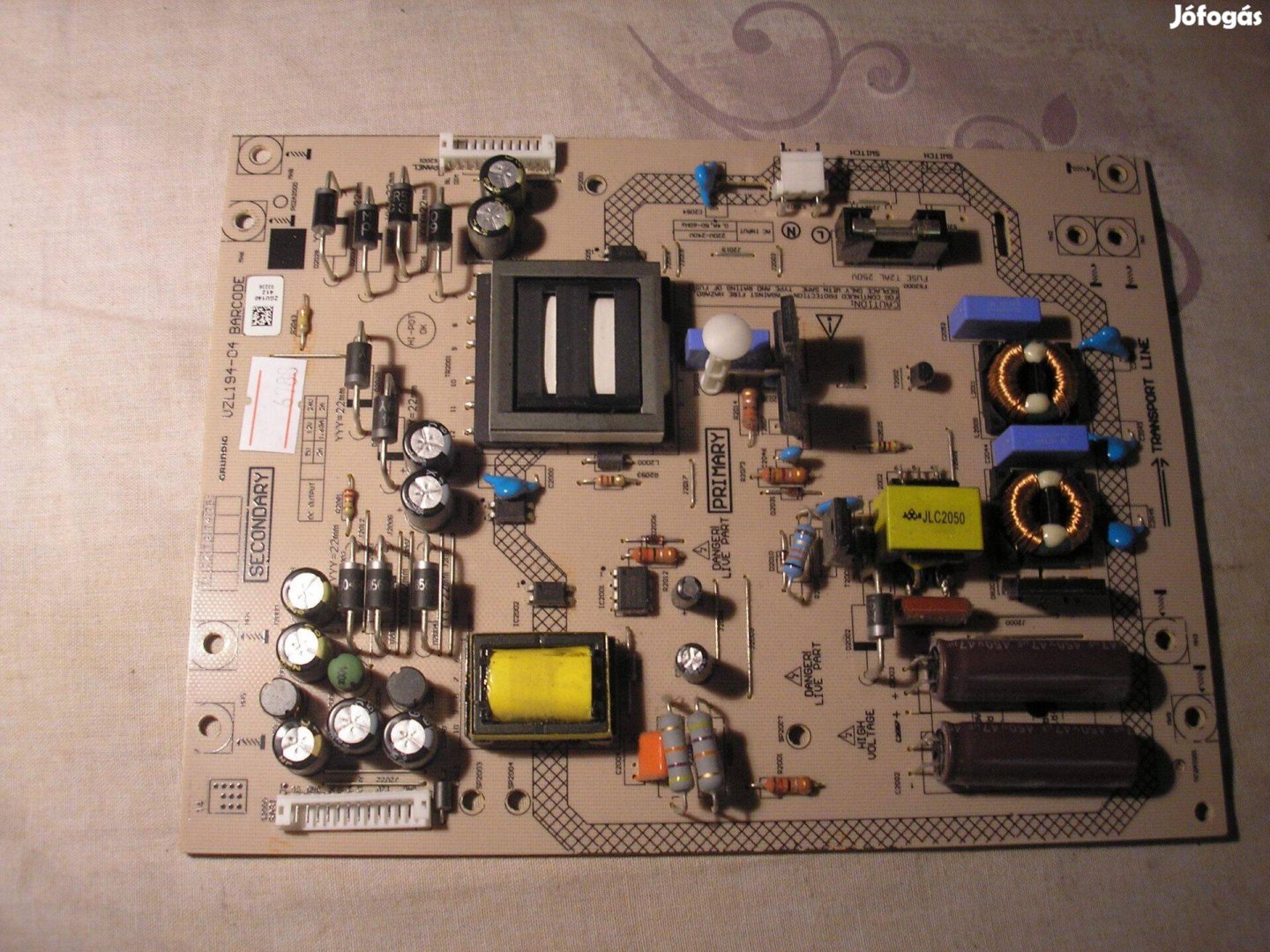 6788 Grundig 32 VLE 675 BG tápegység Vzl194-04 Zgu140