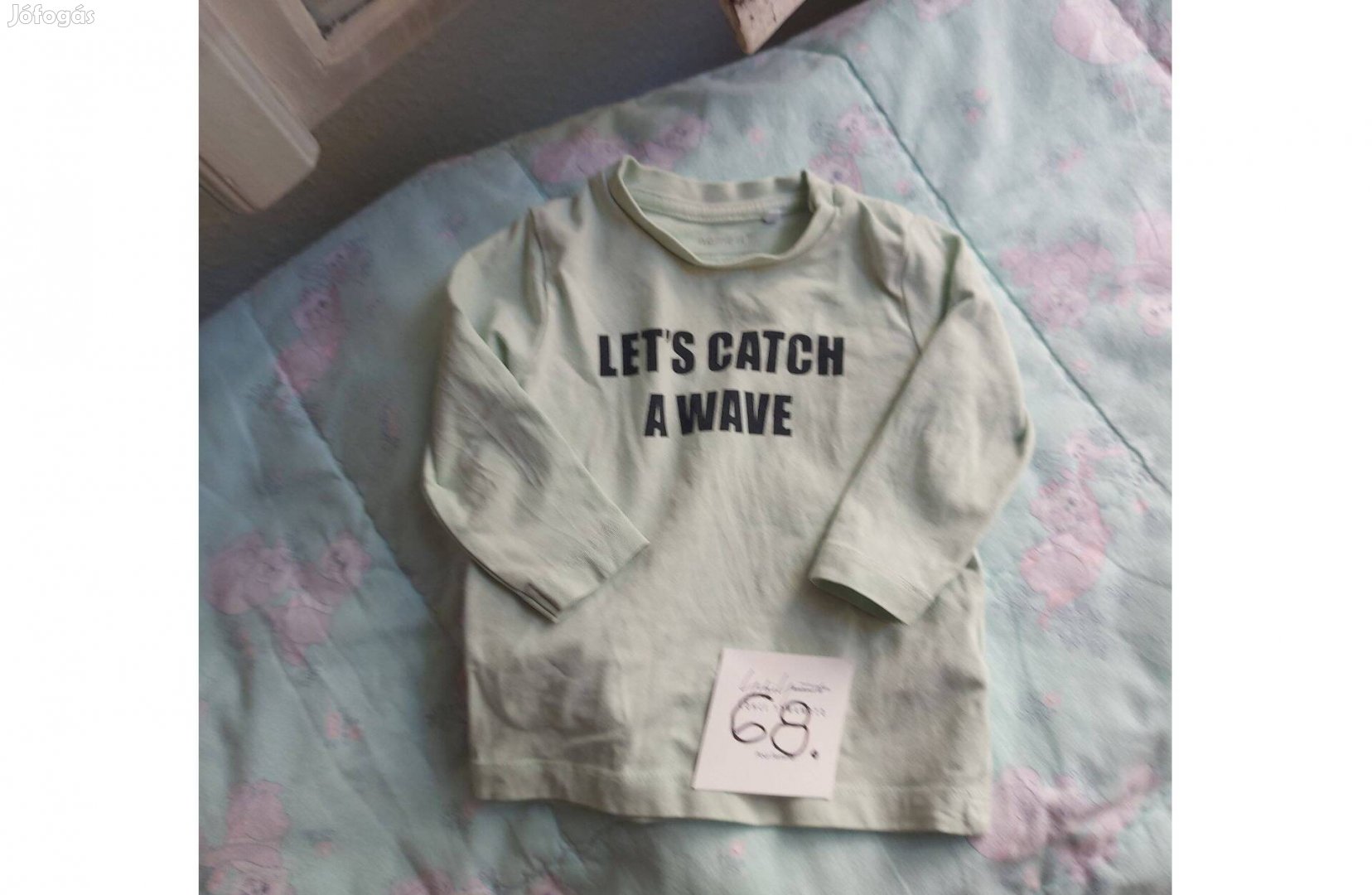 68-as méretű hosszúujjú kisfiú póló