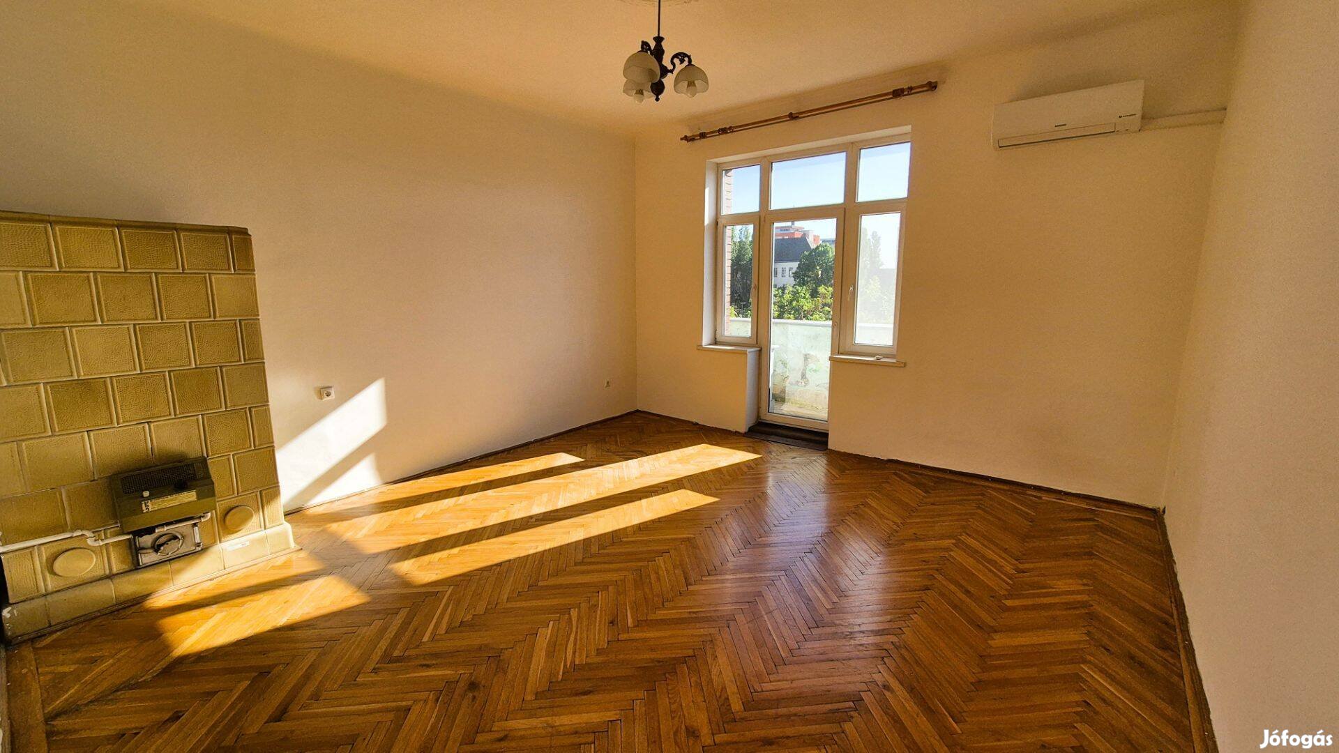 68 nm-es két 2 szobás II. emeleti erkélyes tégla lakás