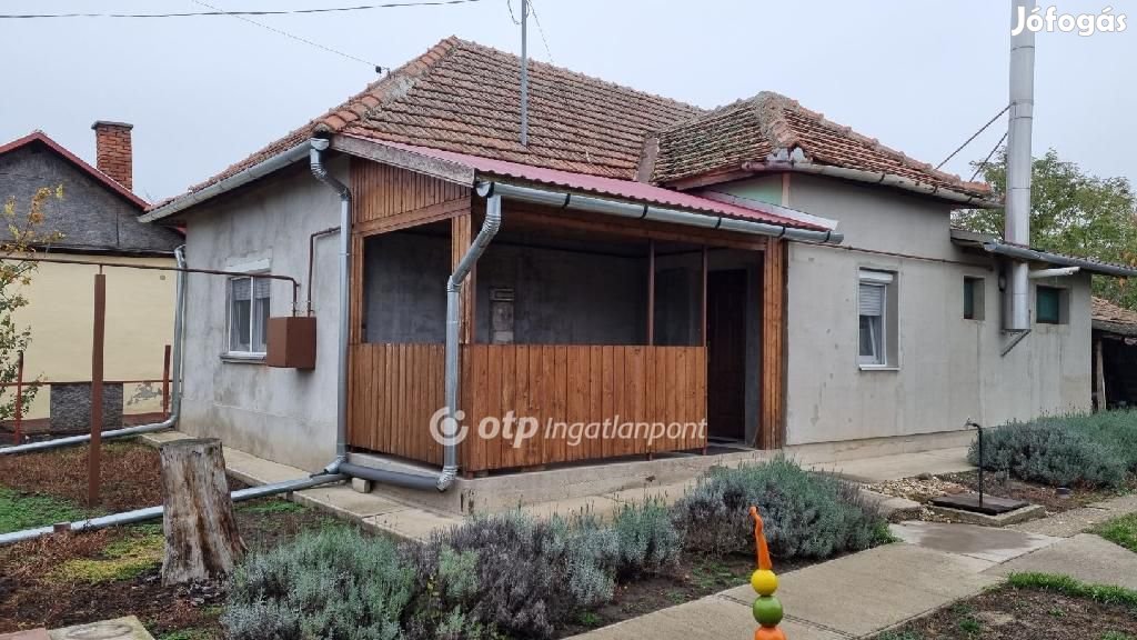 69 nm-es ház eladó Kaba