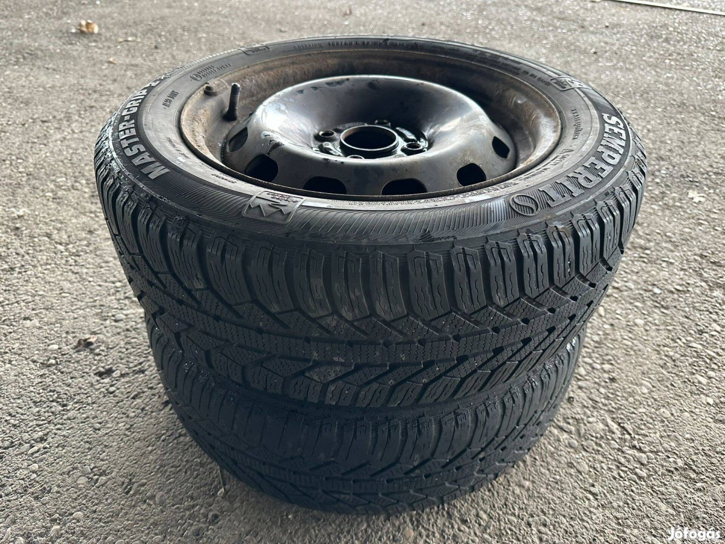 6Jx15 H2 ET37.5 Ford Transit felni 185/60R15 88T Semperit téli 2db