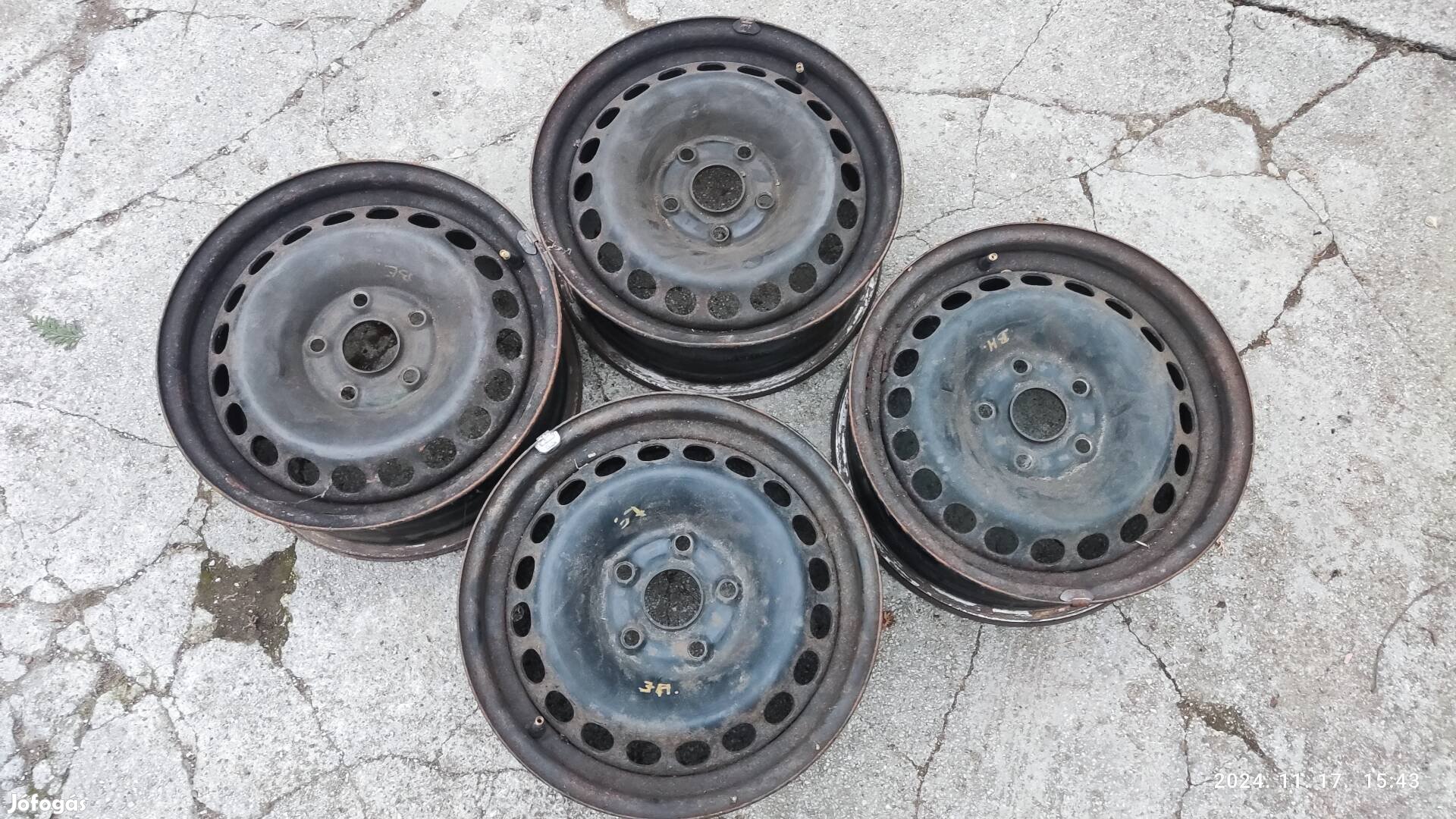 6Jx15 gyári lemezfelni 5x112 VW/AUDI/Skoda/SEAT 4e/db