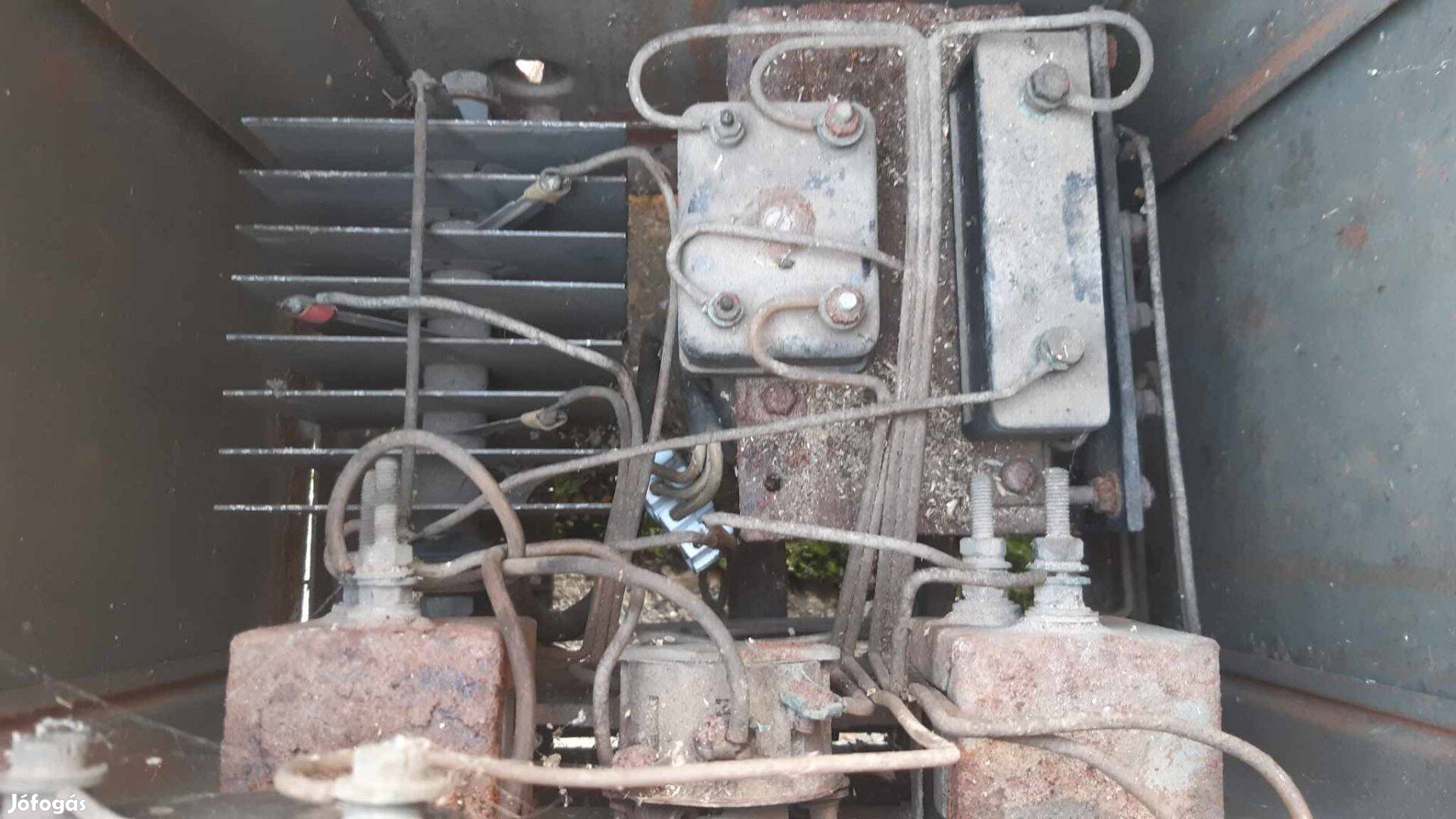 6-12-24V 10A akkutöltő