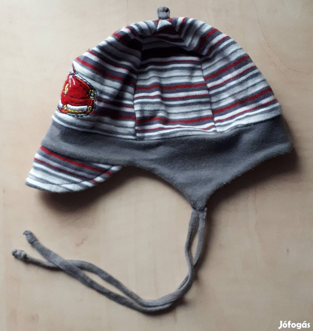 6-12 hónapos használt állapotú őszi sapka (kb 42 cm)