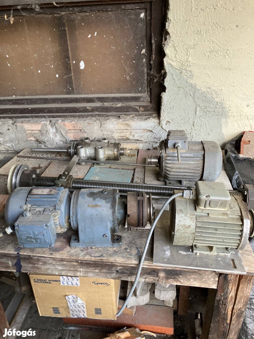 6- db villanymotor