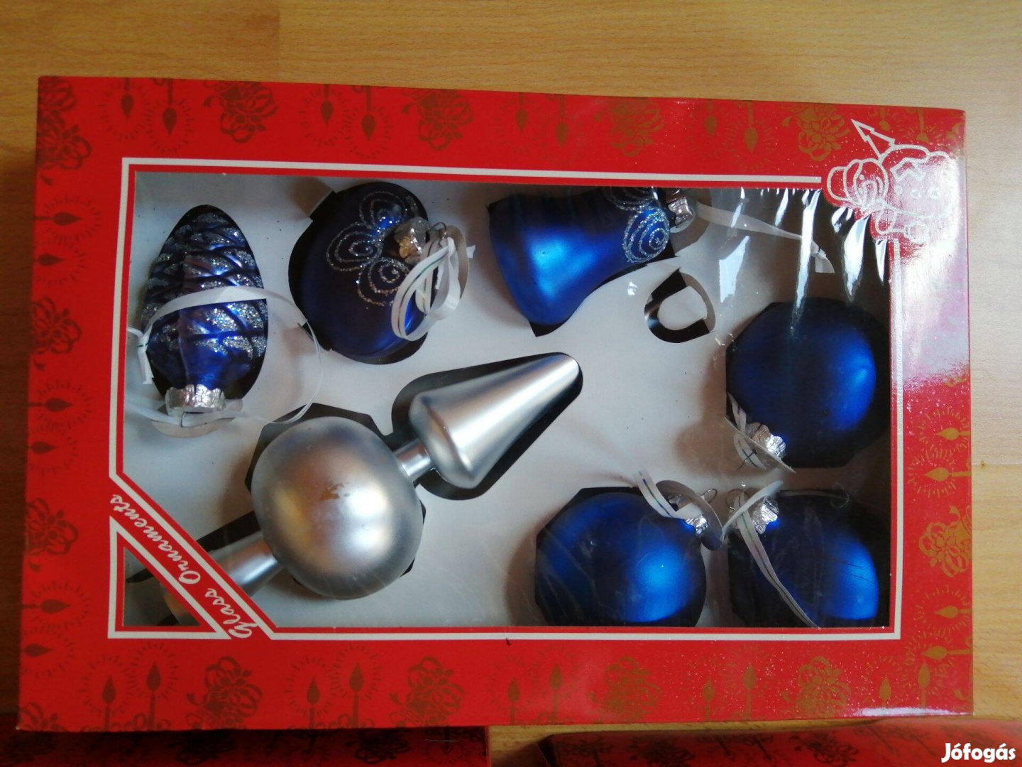 6 darab kék színű karácsonyfa dísz ezüst csúcsokkal