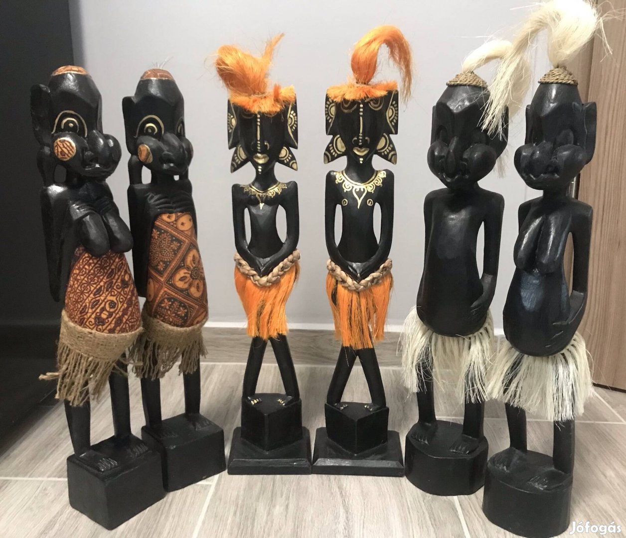 6 darab kézzel faragott Maori szobor eladó 
