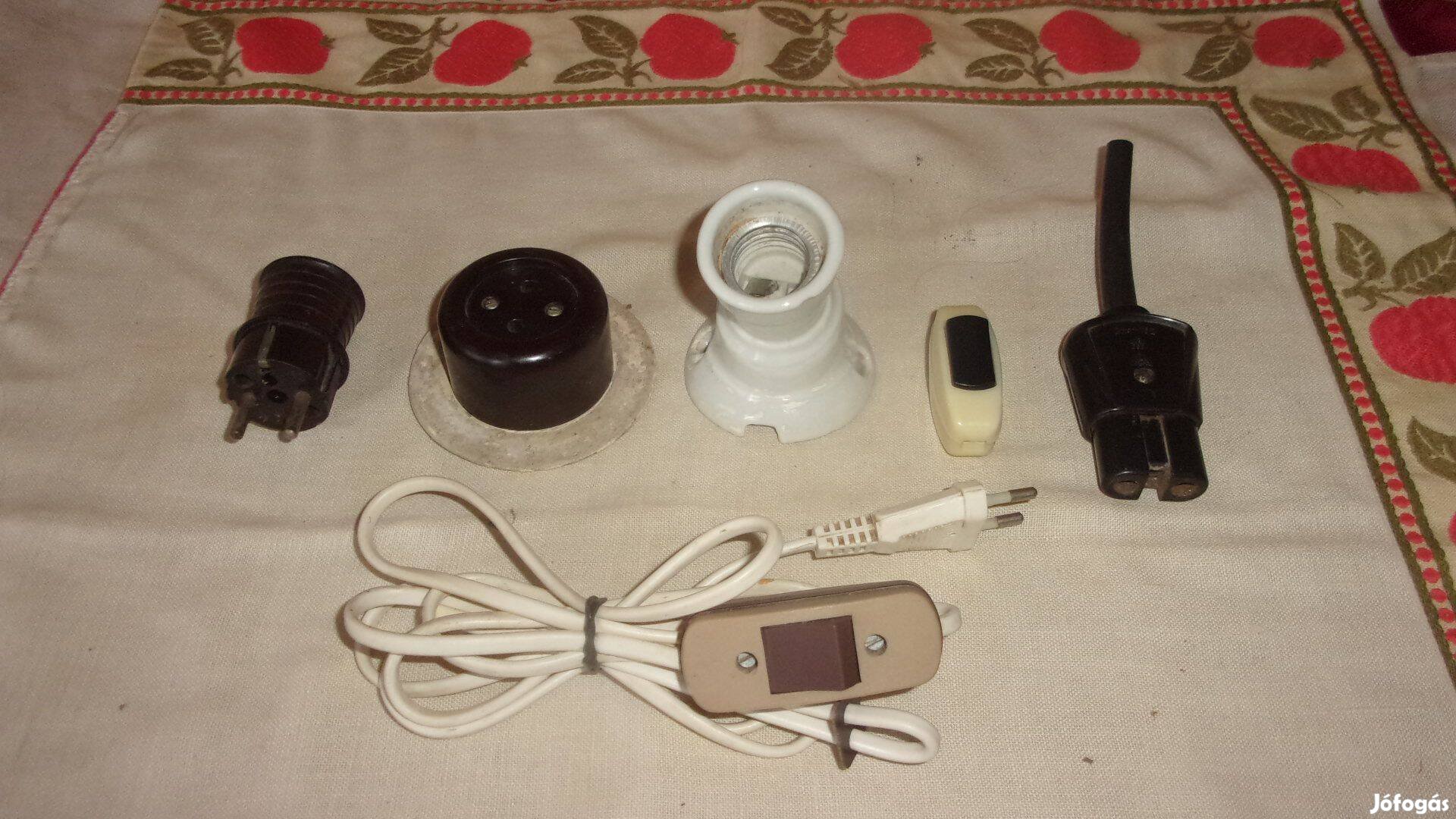 6 db régi villamossági tartozék