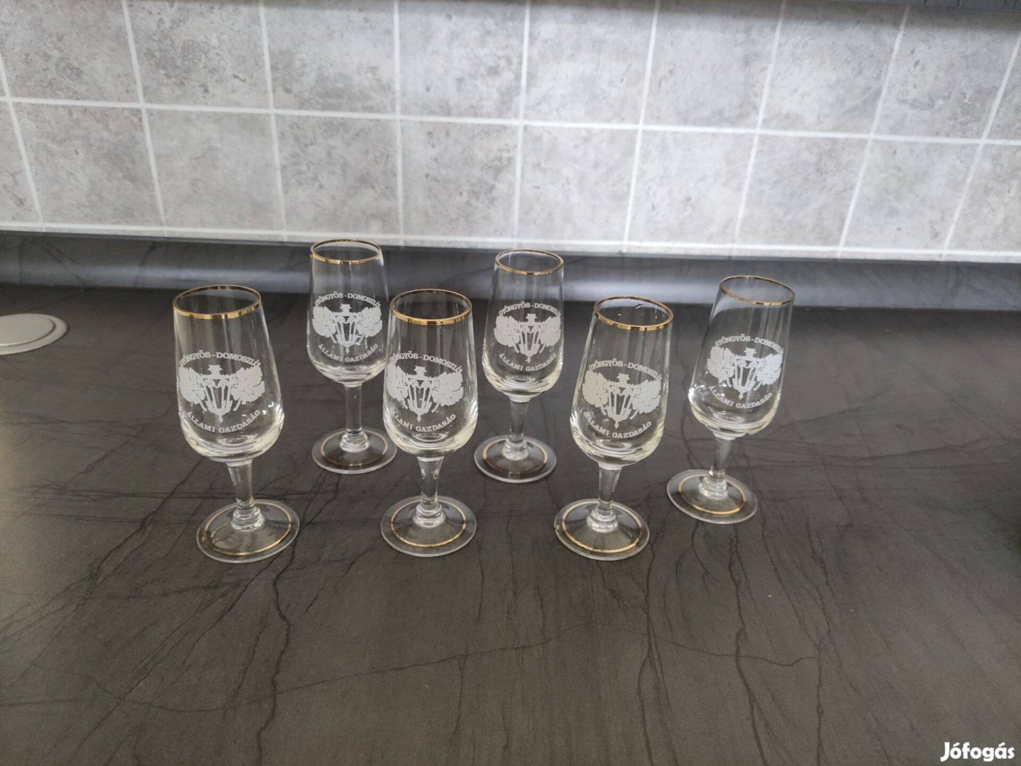 6 db röviditalos pohár arany szegéllyel hibátlan