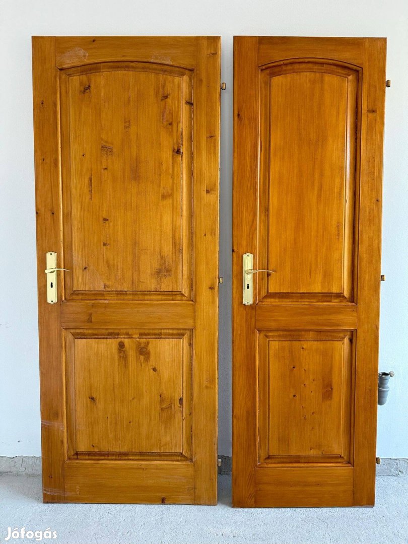 6 db újszerű fa beltéri ajtó egyben eladó