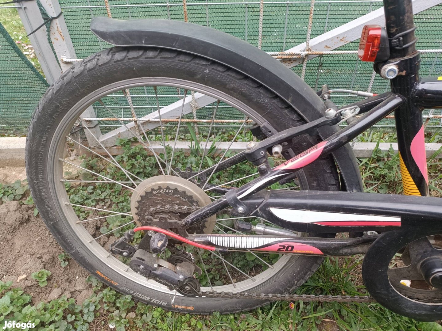 6 sebeséges 20as gyermek kerékpár