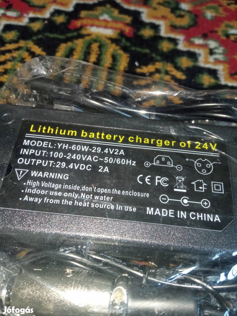 6db uj 24V li-ion akkutöltő egyben