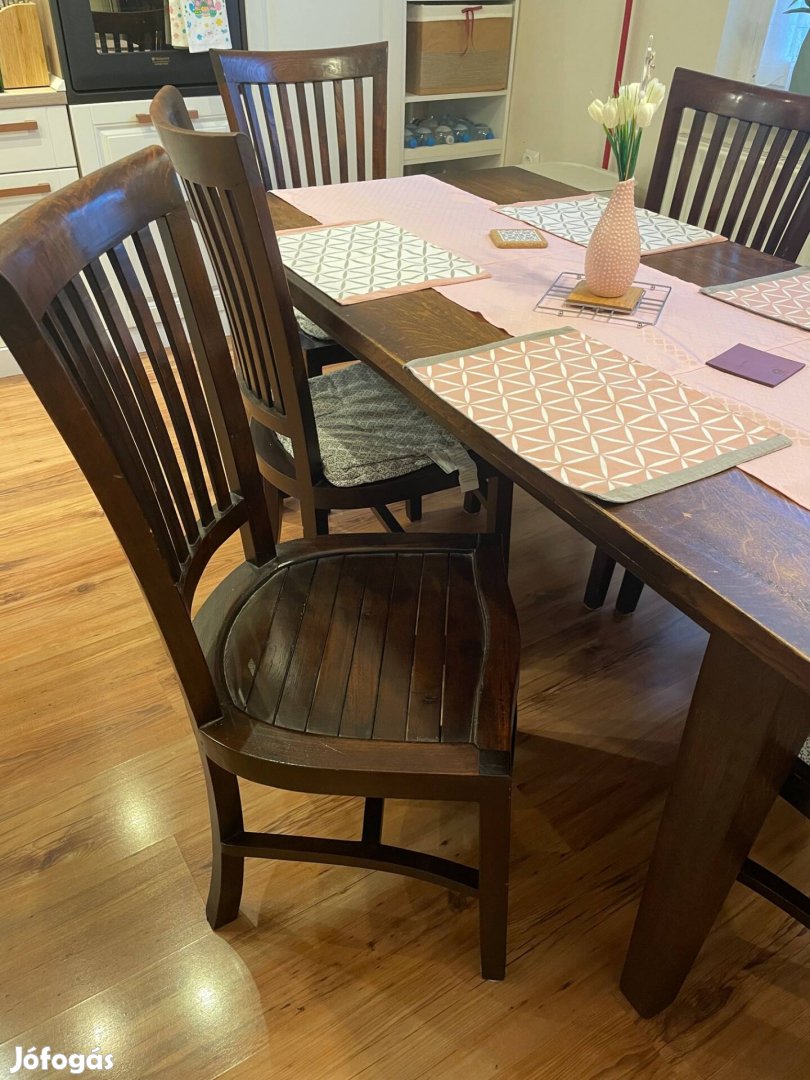 6személyes Ebédlőasztal székekkel eladó