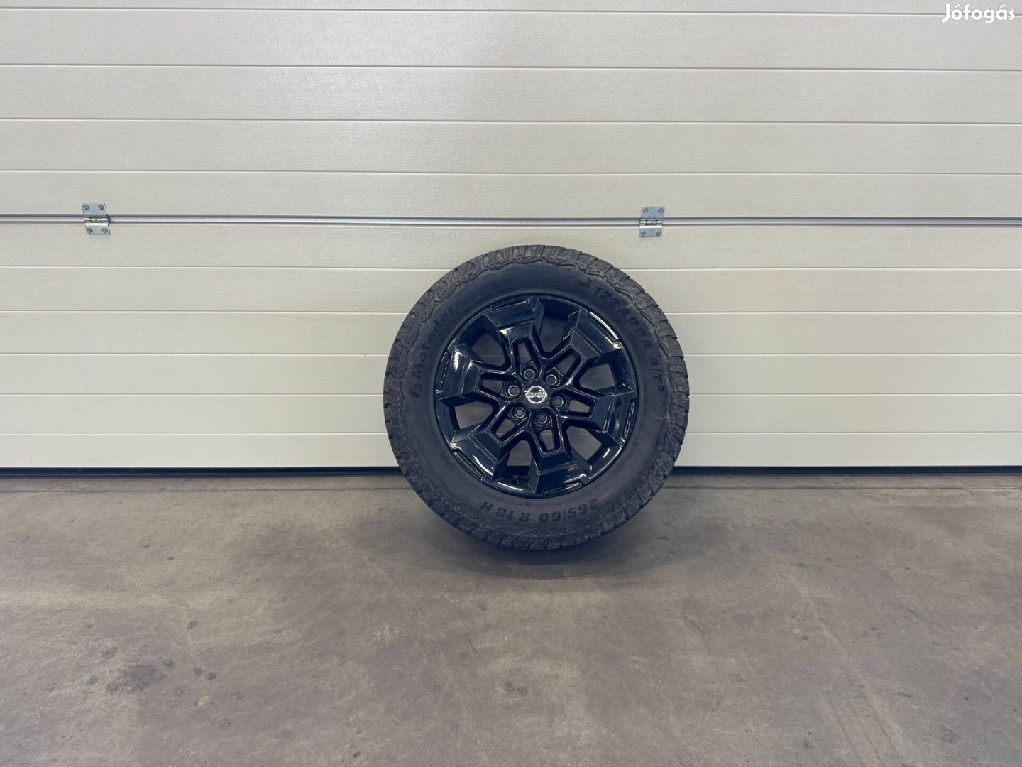 6x114,3 Nissan Navara 18" felni alufelni 265/60R18 négyévszakos gumi