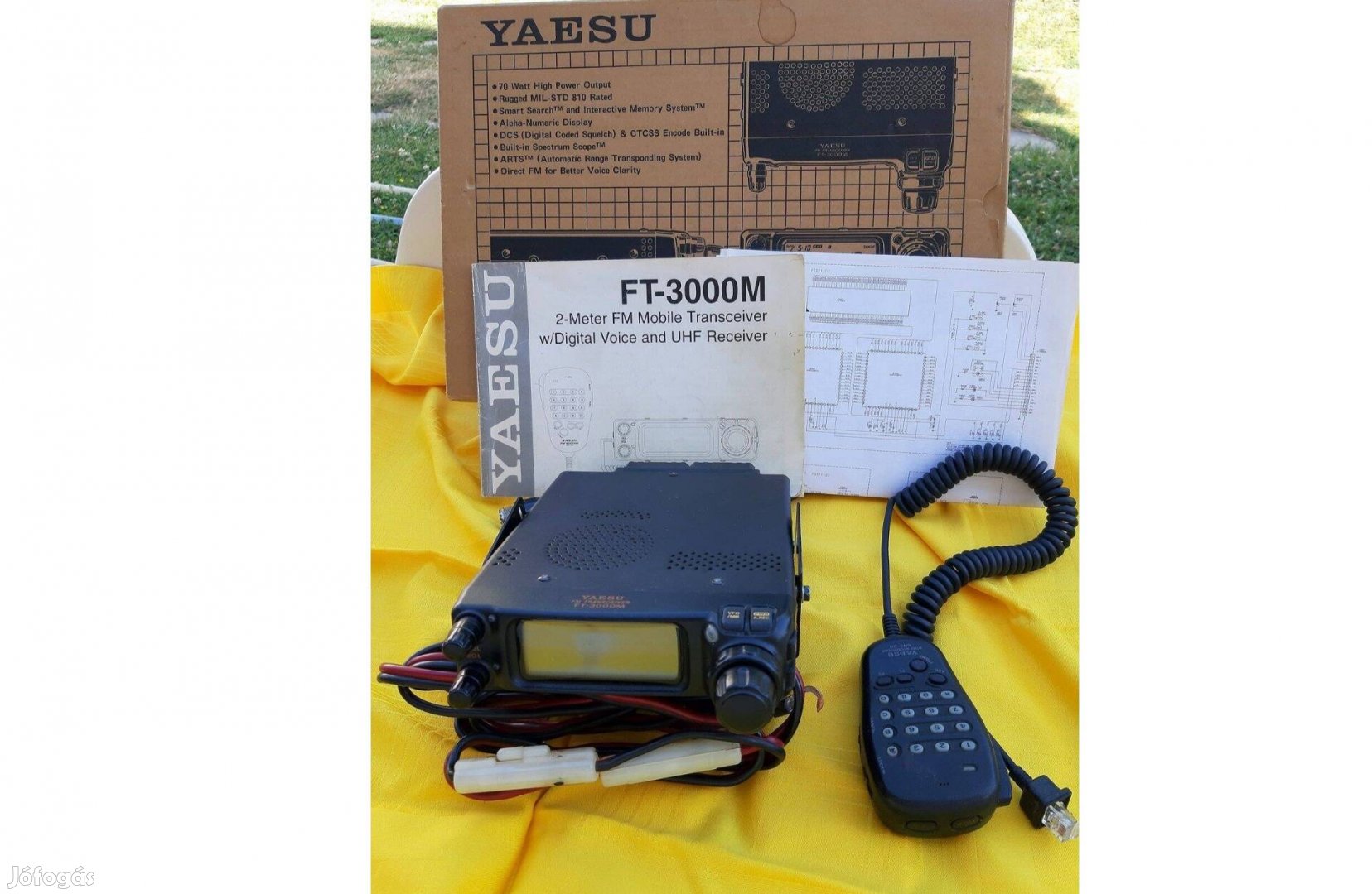 70W-os Yaesu mobil 2m-n trasceiver 70cm -en vevő