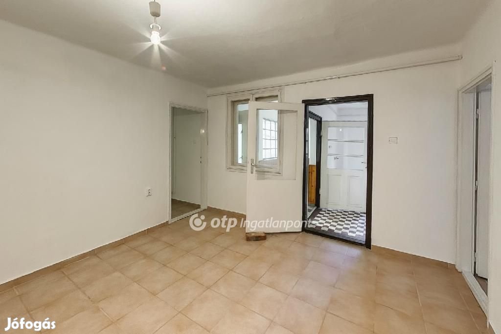 70 nm-es ház eladó Eger