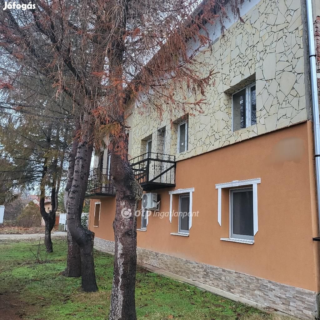 70 nm-es lakás eladó Berettyóújfalu