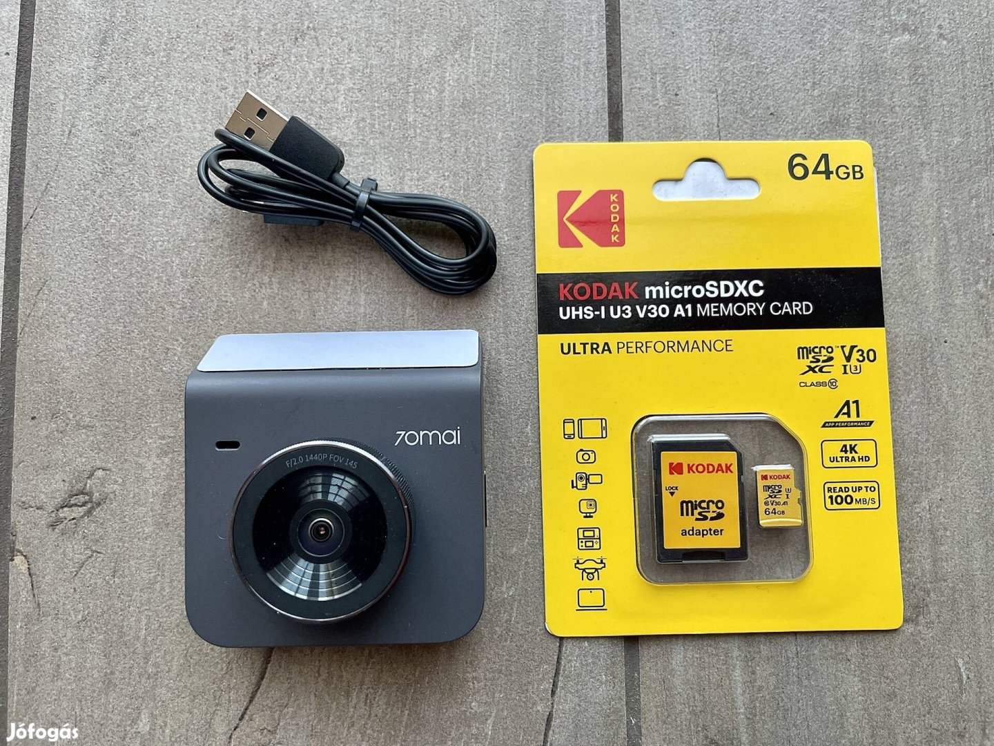 70mai A400 autós fedézeti kamera, dash cam, 64Gb microsd kártyával